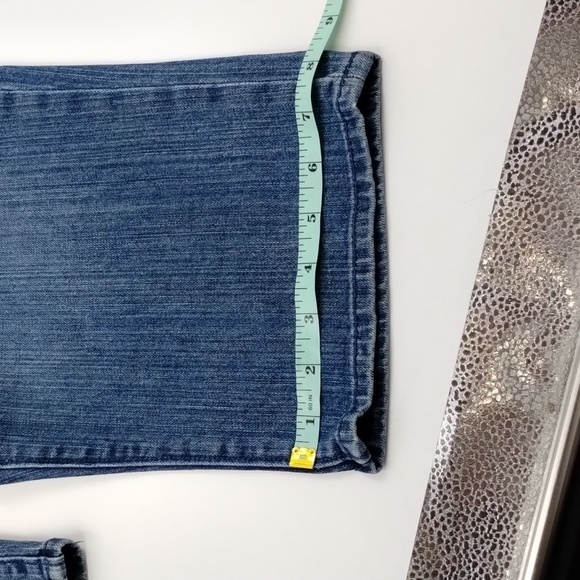 Old Navy women's size 10 blue denim capri mid rise flap pockets - Picture 8 of 12